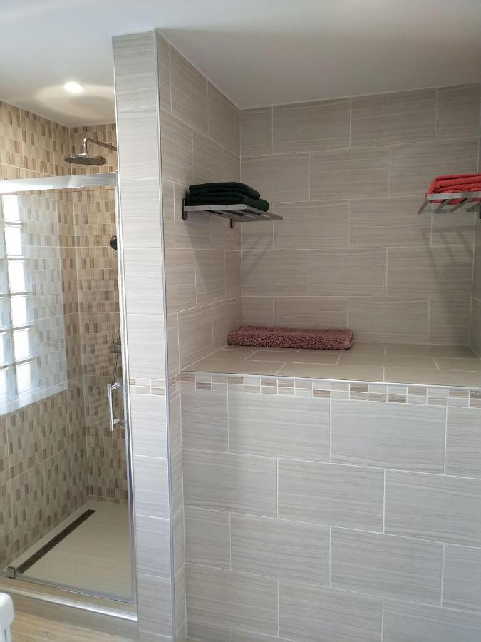 Exclusive Beachfront Villa Фоньод Екстер'єр фото