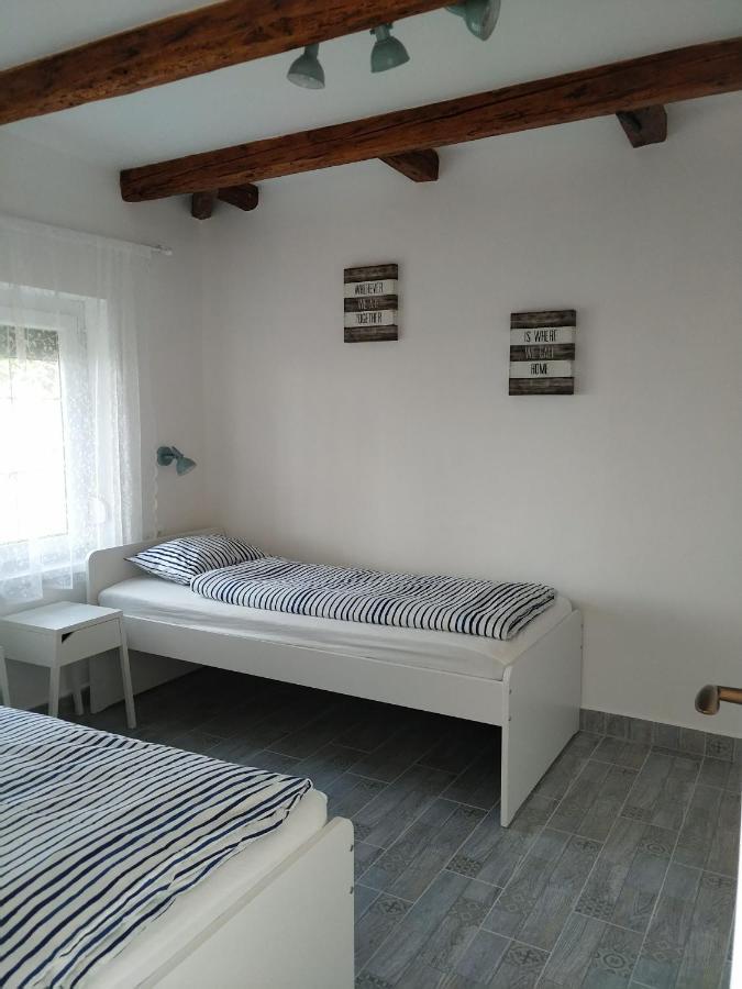 Exclusive Beachfront Villa Фоньод Екстер'єр фото