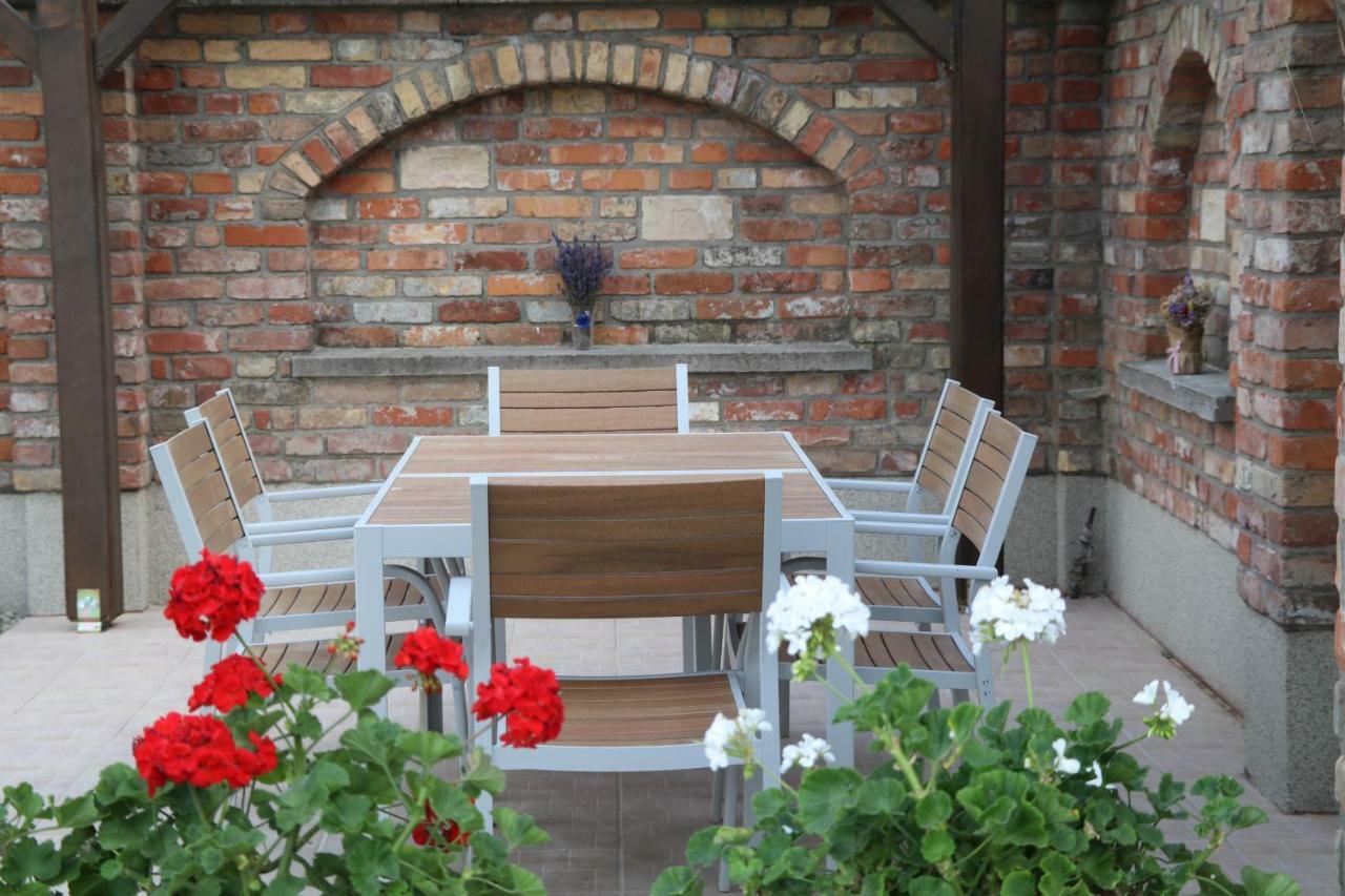 Exclusive Beachfront Villa Фоньод Екстер'єр фото